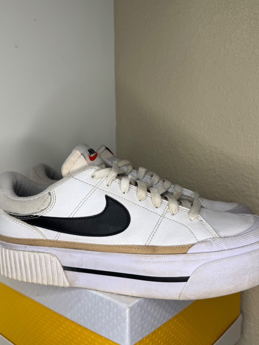 Nike Court Legacy Lift Platform White Black Hemp Women’s 9.5 Y2K Sneakers